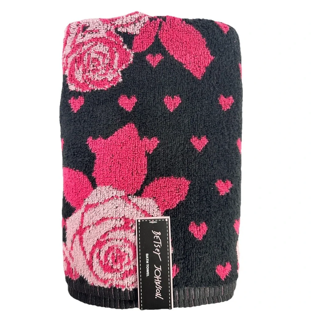 Betsey Johnson Black Pink Floral Heart Bath Towel Polka Dot Hearts NWT
